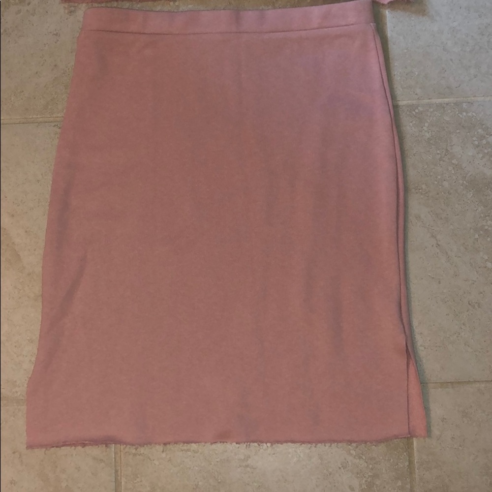 Two piece set - Picture 4 of 5